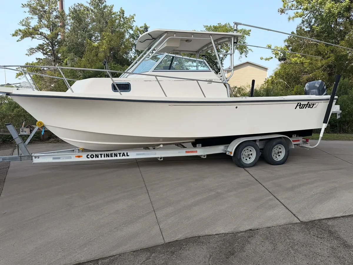 2004 Parker 2510 Walkaround — Coastal Boat Pros, Little River SC