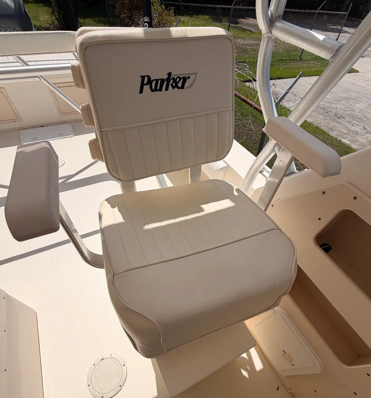 2004 Parker 2510 Walkaround — Coastal Boat Pros, Little River SC