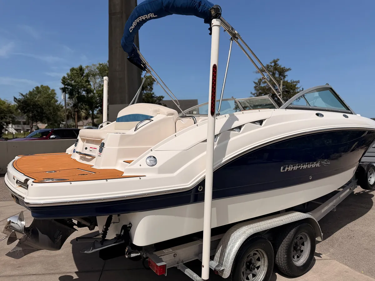 2009 Chaparral Sunesta 224 — Coastal Boat Pros, Little River SC