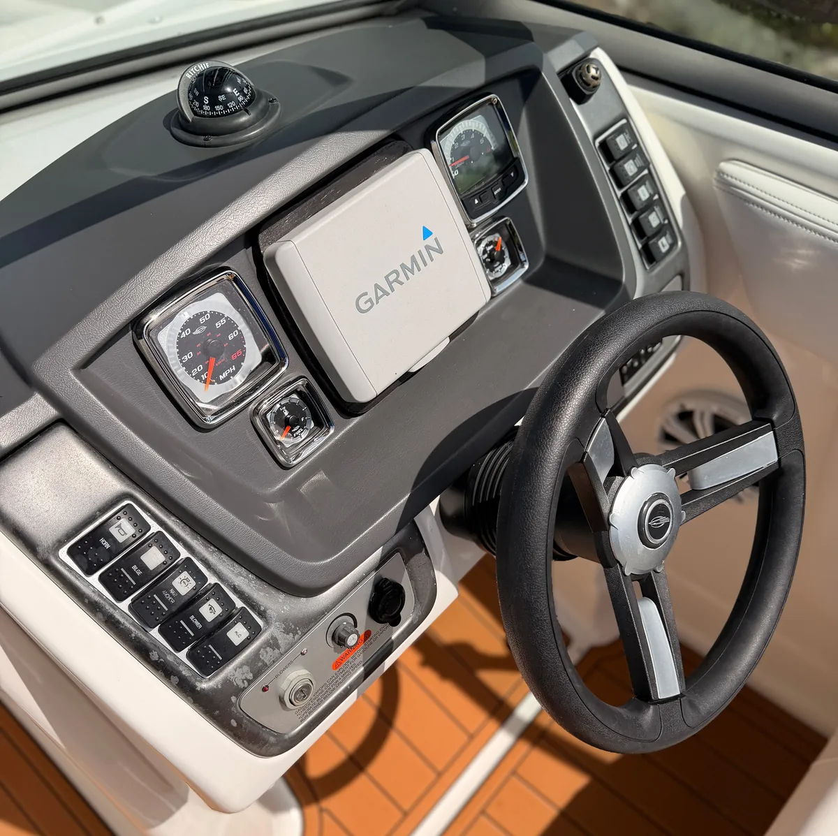 2009 Chaparral Sunesta 224 — Coastal Boat Pros, Little River SC