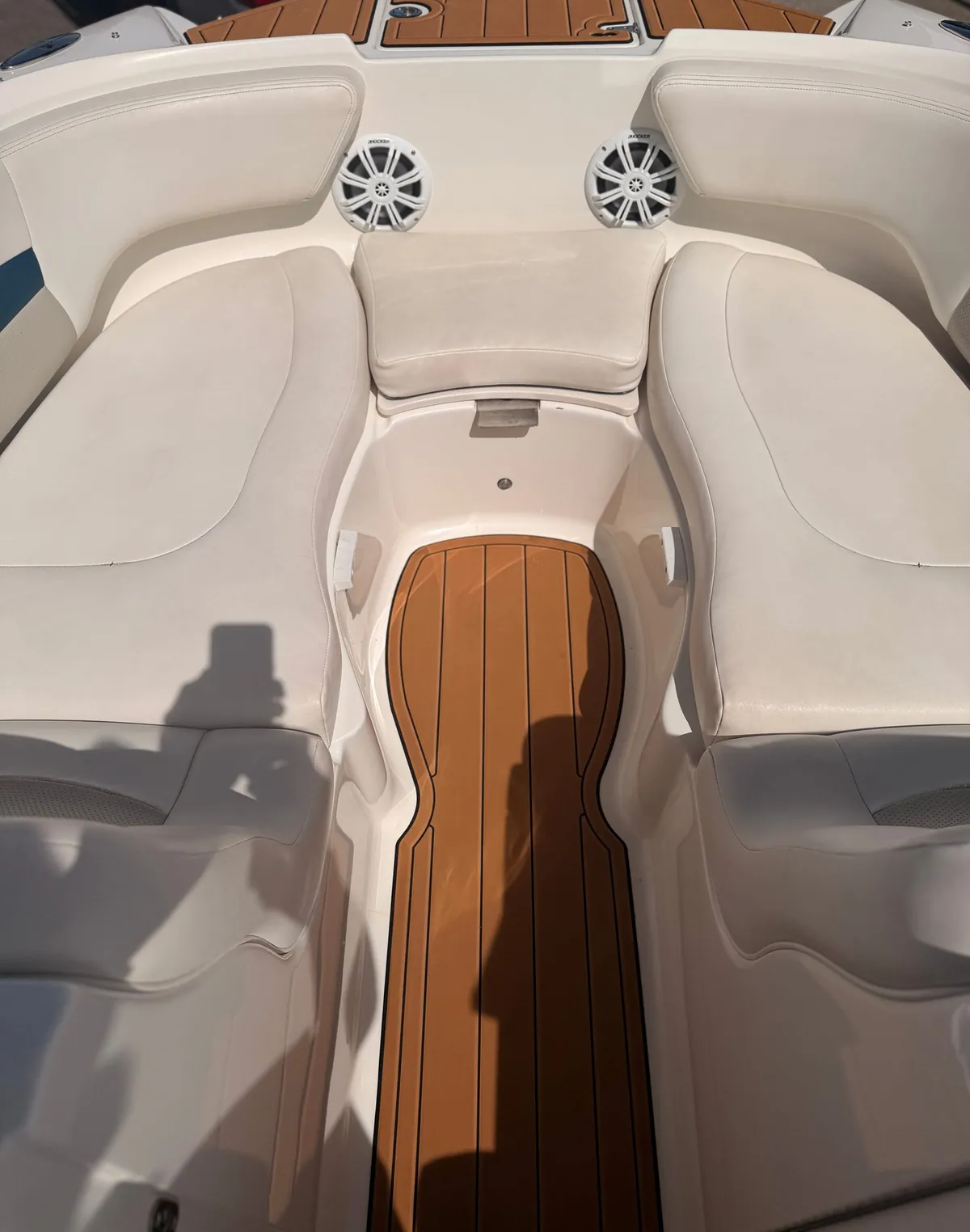 2009 Chaparral Sunesta 224 — Coastal Boat Pros, Little River SC