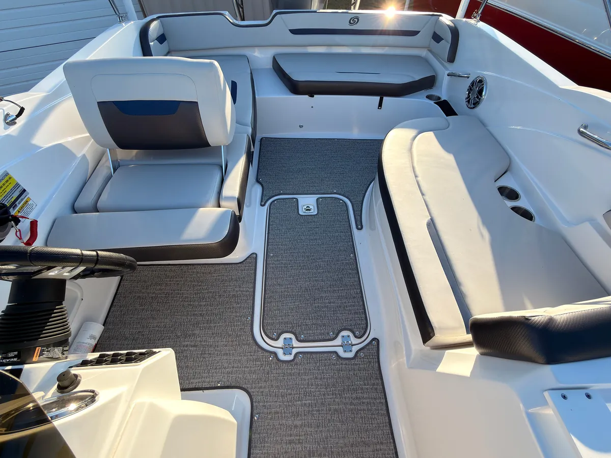2022 Hurricane SunDeck Sport 205 OB — Coastal Boat Pros, Little River SC