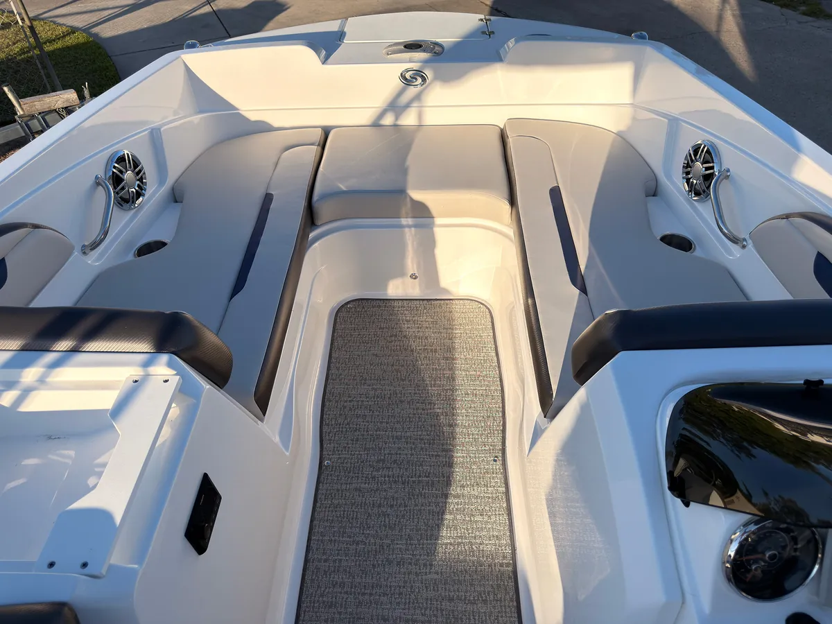 2022 Hurricane SunDeck Sport 205 OB — Coastal Boat Pros, Little River SC