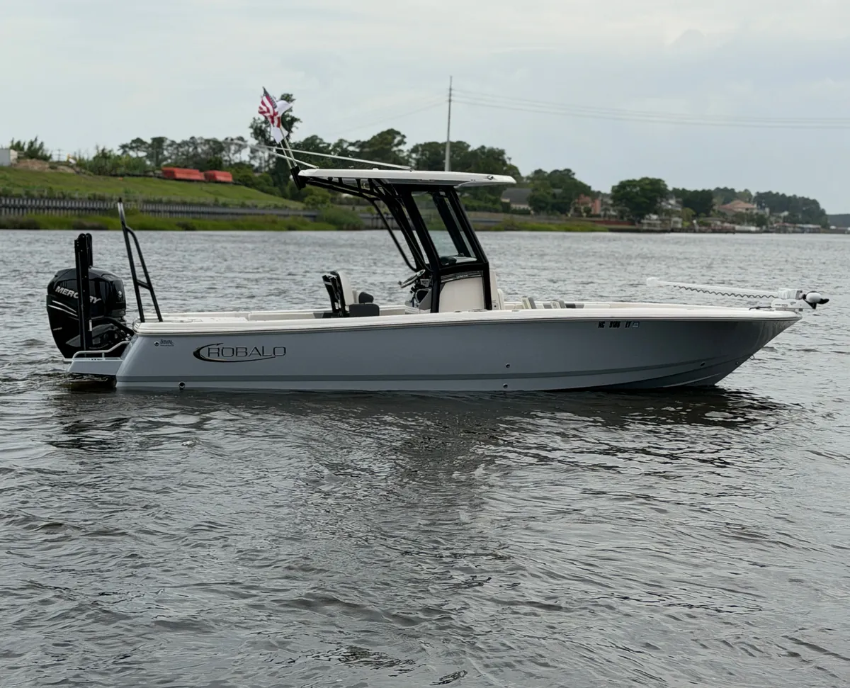 2022 Robalo 266 Cayman — Coastal Boat Pros, Little River SC