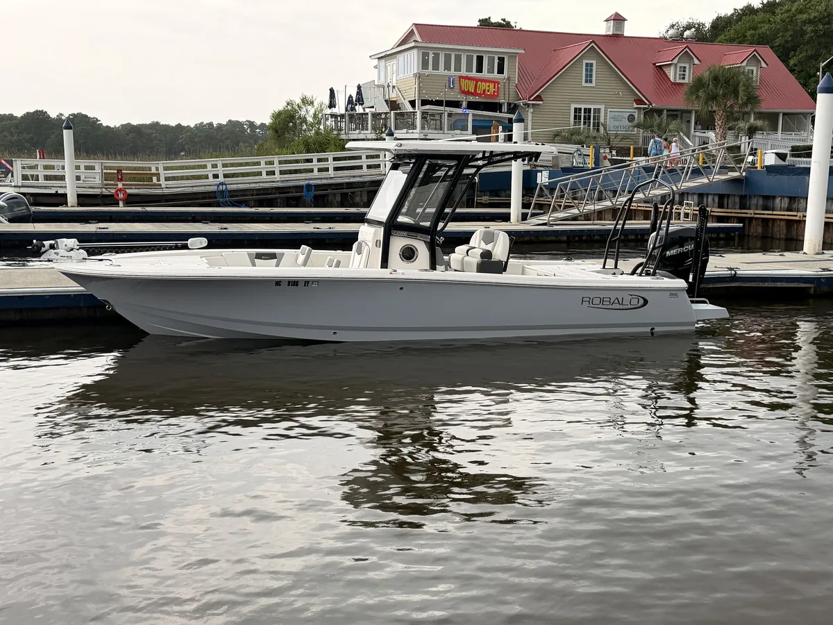 2022 Robalo 266 Cayman — Coastal Boat Pros, Little River SC