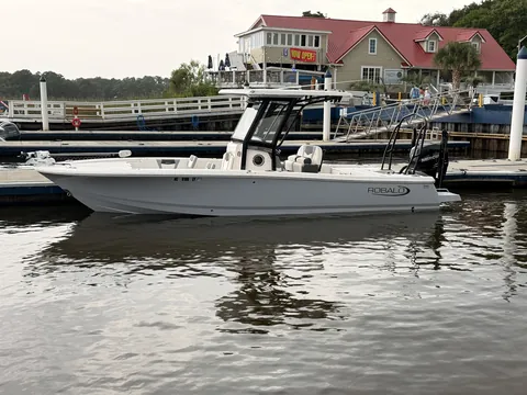 2022 Robalo 266 Cayman — Coastal Boat Pros, Little River SC