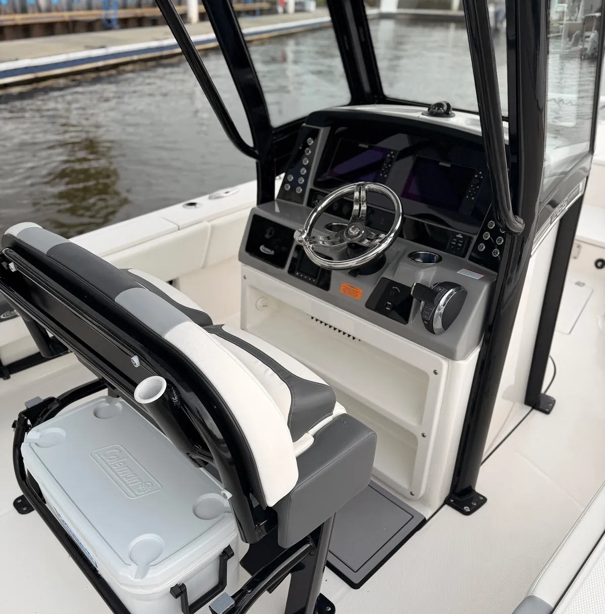 2022 Robalo 266 Cayman — Coastal Boat Pros, Little River SC