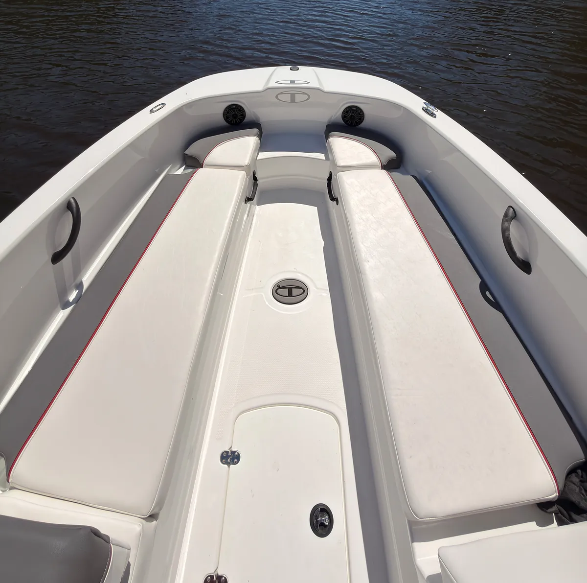 2022 Tahoe T18 — Coastal Boat Pros, Little River SC