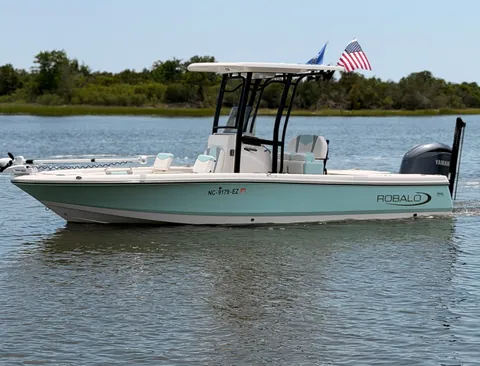 2023 Robalo 226 Cayman — Coastal Boat Pros, Little River SC