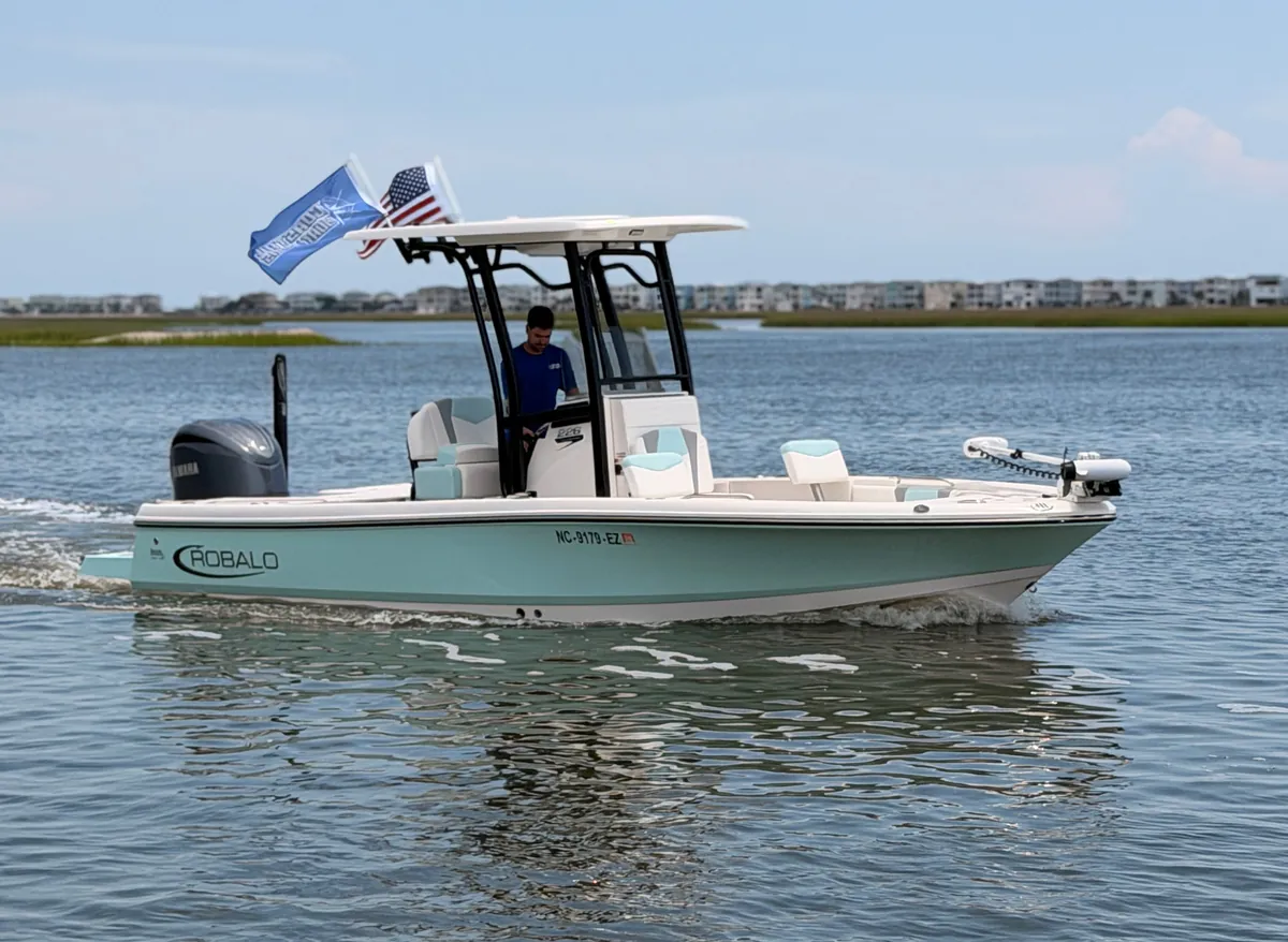 2023 Robalo 226 Cayman — Coastal Boat Pros, Little River SC