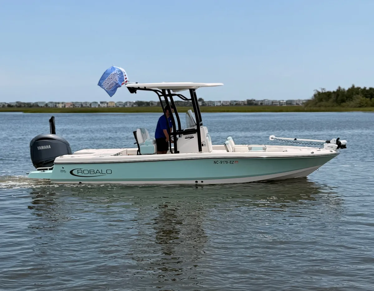2023 Robalo 226 Cayman — Coastal Boat Pros, Little River SC