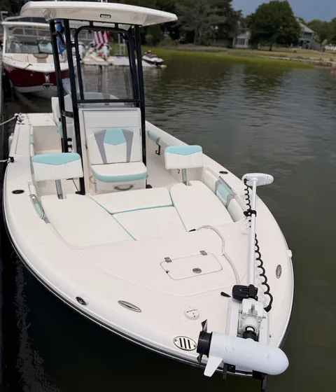 2023 Robalo 226 Cayman — Coastal Boat Pros, Little River SC