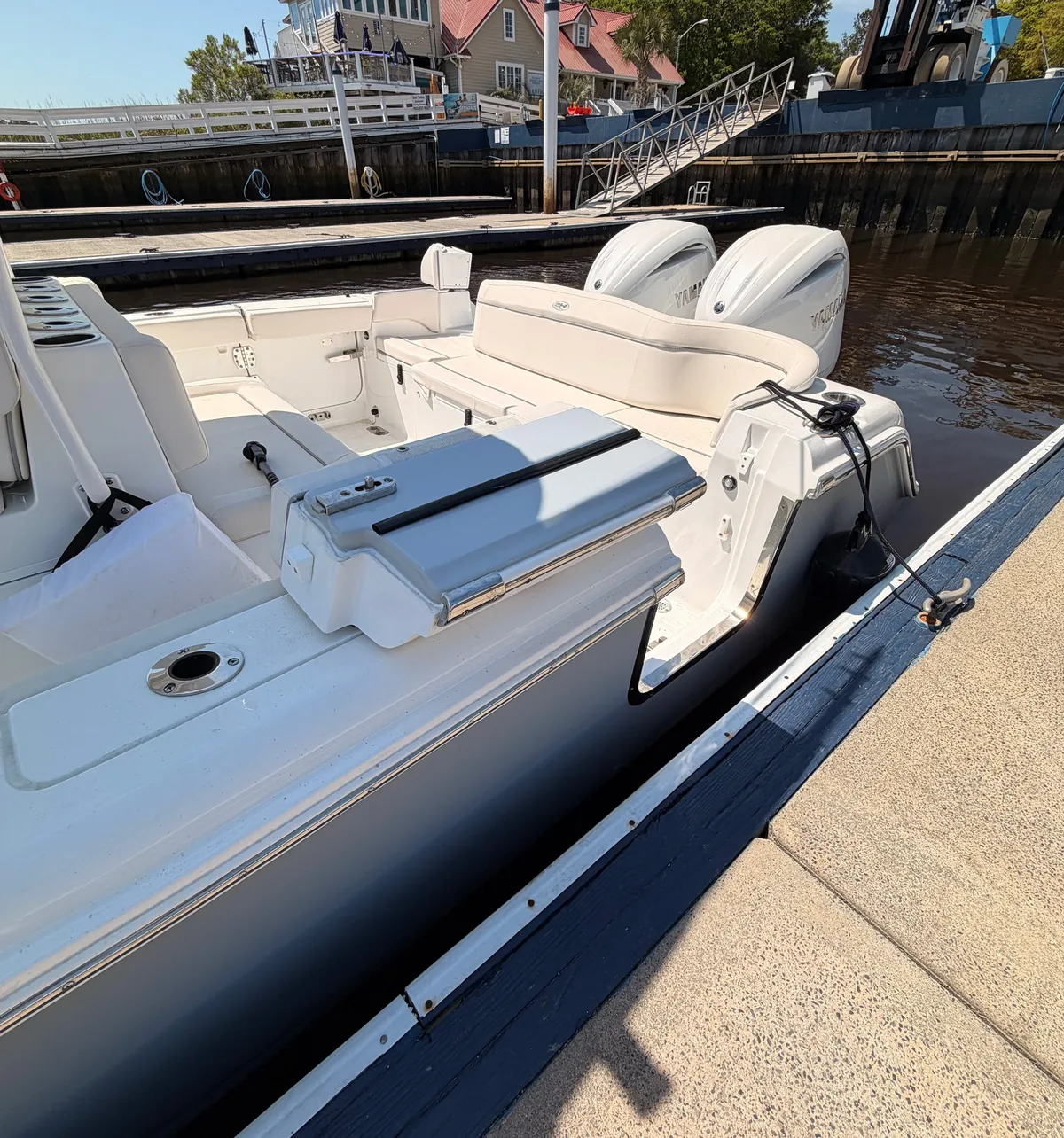 2025 Sea Hunt 275 Ultra — Coastal Boat Pros, Little River SC