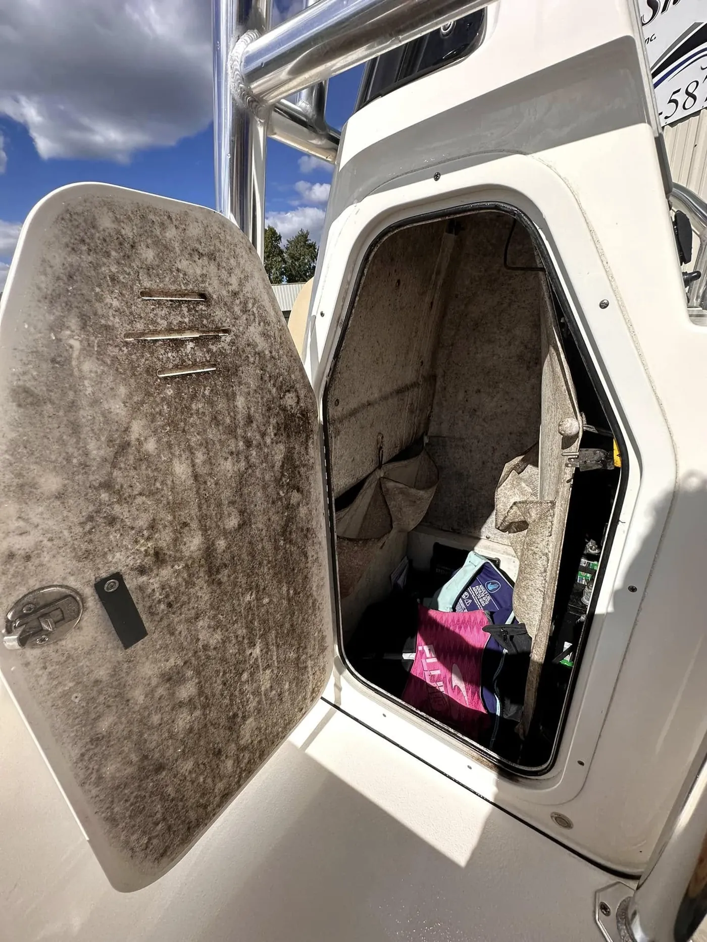 Coastal Boat Pros detailing & restoration work